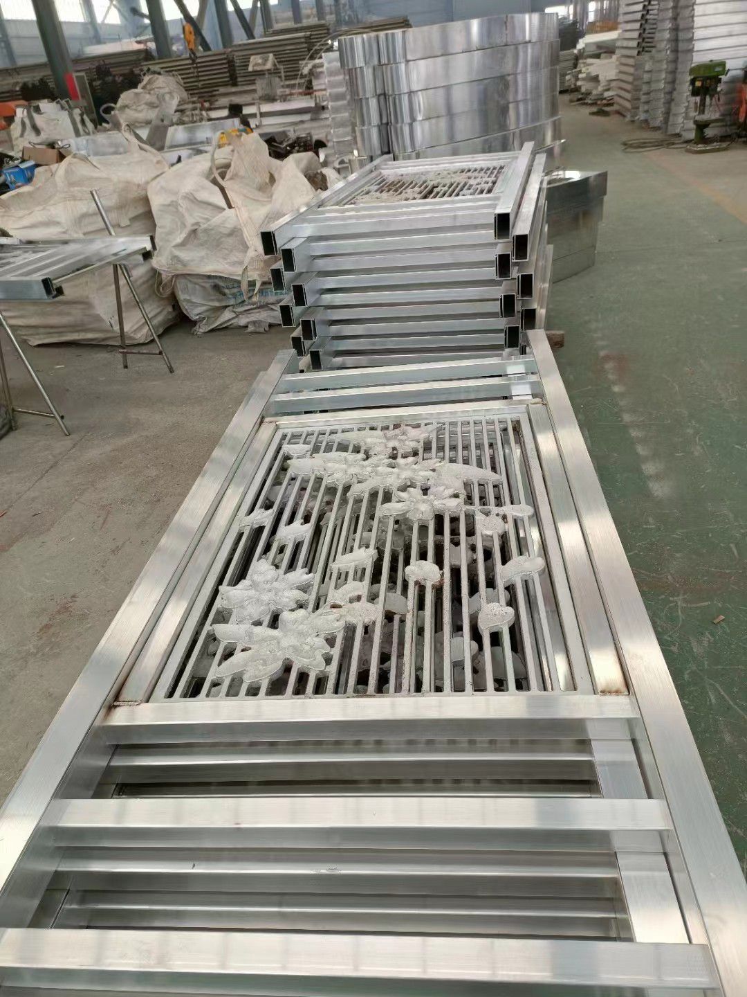 蓬溪鋁合金護(hù)欄